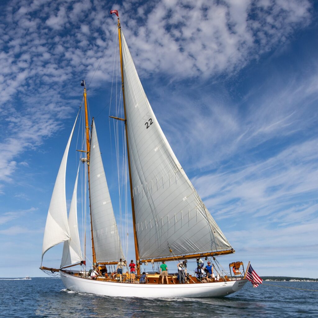 Schooner BRILLIANT